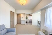 寛ぎとコミュニケーションを育む居心地のよい場所。家族との時間、自分の時間共に大切にできる空間です。
