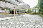 めまぐるしく過ぎ行く日々の中でゆったりとした休息と癒しを提供してくれる空間がここから始まります。 めまぐるしく過ぎ行く日々の中でゆったりとした休息と癒しを提供してくれる空間がここから始まります。