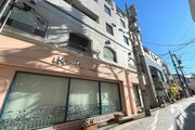 流行に左右されず、将来にわたって価値が継続する「上質」な佇まい。