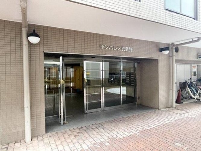 エントランス エントランス