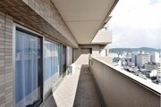 バルコニー バルコニー