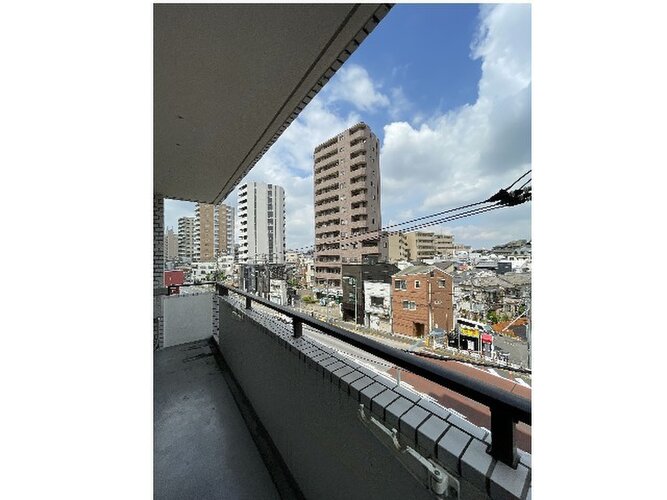気持ちの良い抜けた眺望もこのお部屋の魅力の一つです！