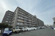 時の流れに色あせることのない瀟洒な外観。朝晩、1年365日、様々な表情を見せます。