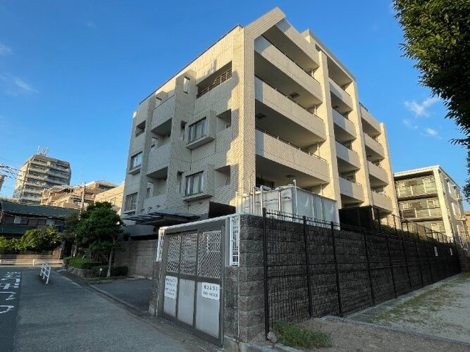 優しく迎えてくれる豊かな自然。四季の移り変わりを感じる心地よい場所となりそうです。