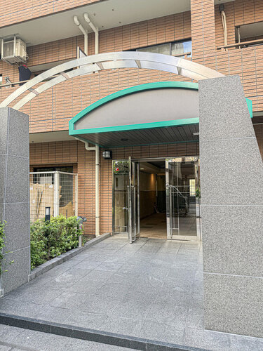 流行に左右されず、将来にわたって価値が継続する「上質」な佇まい。 流行に左右されず、将来にわたって価値が継続する「上質」な佇まい。