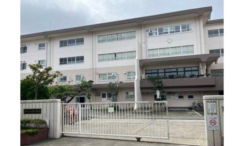 中学校