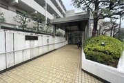 エントランス エントランス