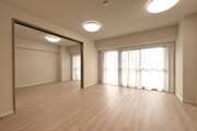 一人ひとりの理想の住まい。実現して頂くためにシンプルなデザインの空間に仕上げました。