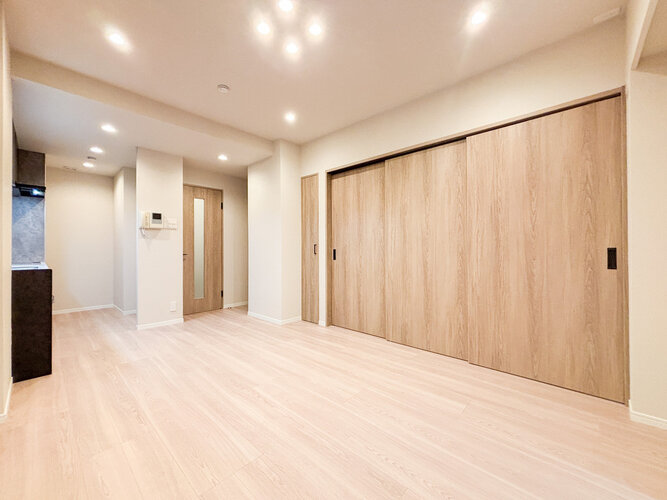一人ひとりの理想の住まい。実現して頂くためにシンプルなデザインの空間に仕上げました。