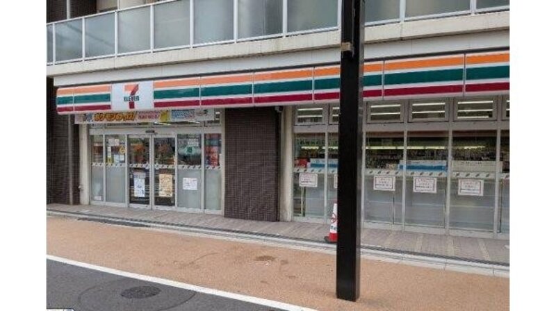 コンビニ
