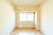 リビング以外の居室 リビング以外の居室