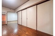 CG加工により家具を消しています。 CG加工により家具を消しています。